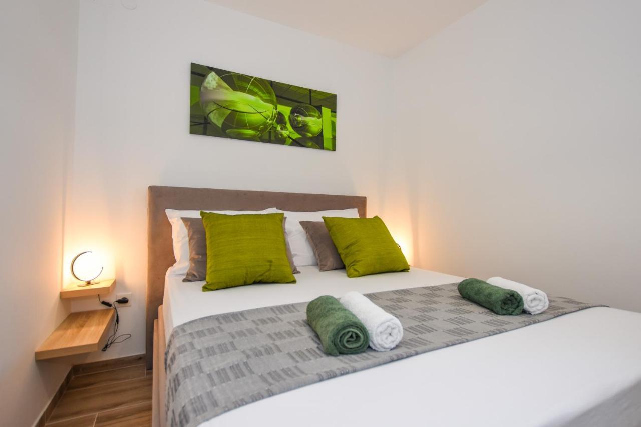 Apartmani Plazibat Мандре Экстерьер фото